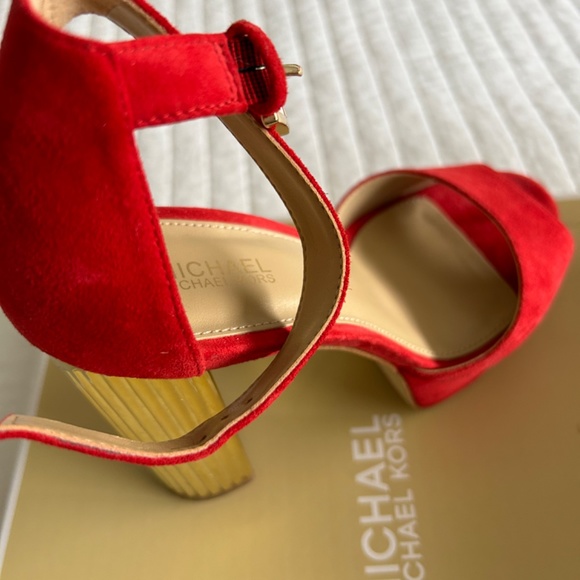 Michael Kors Red platform heels - Picture 4 of 6